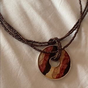 Short beaded necklace